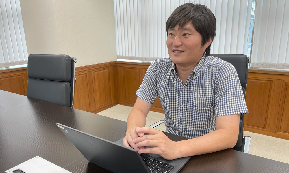 日総工産株式会社　佐藤 滋　さま